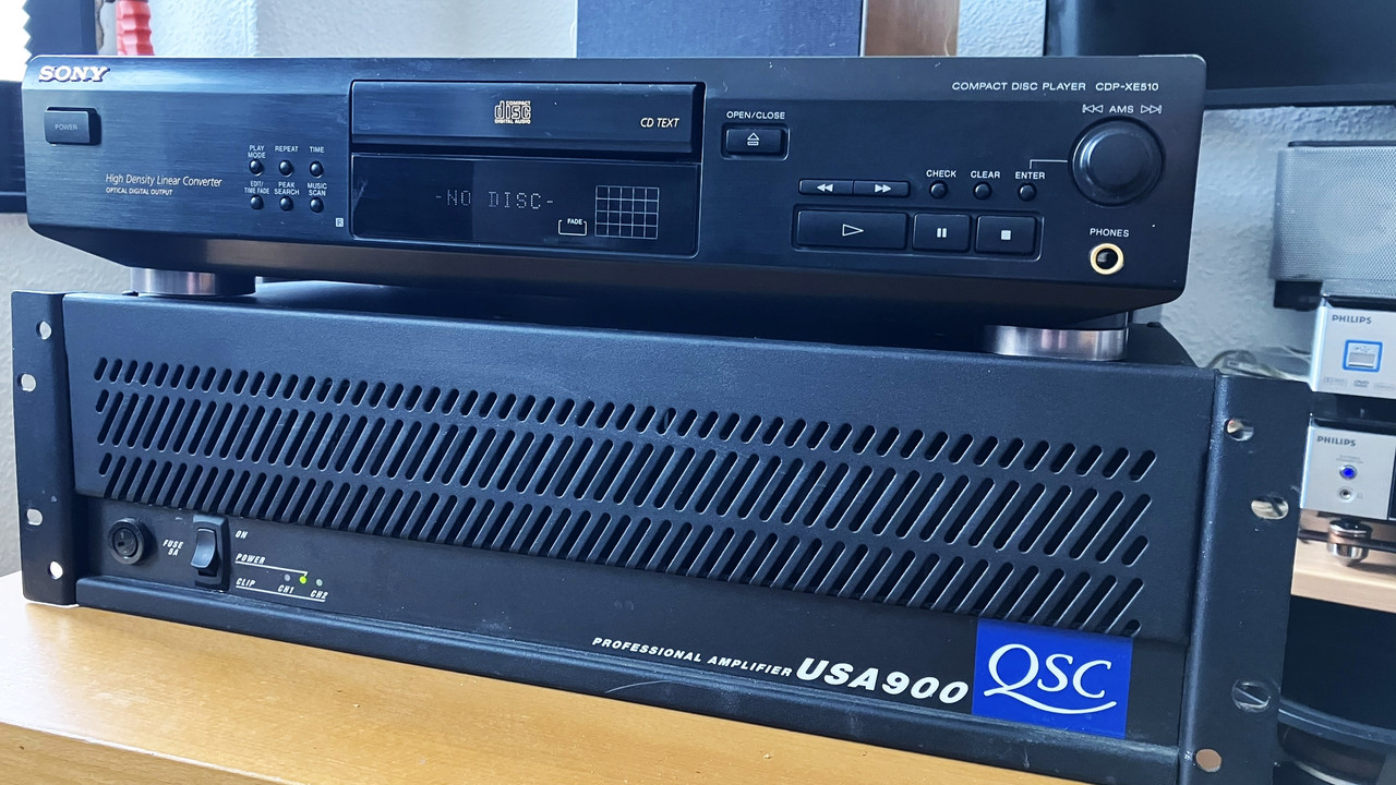 [Bild: USA900-Front.jpg]