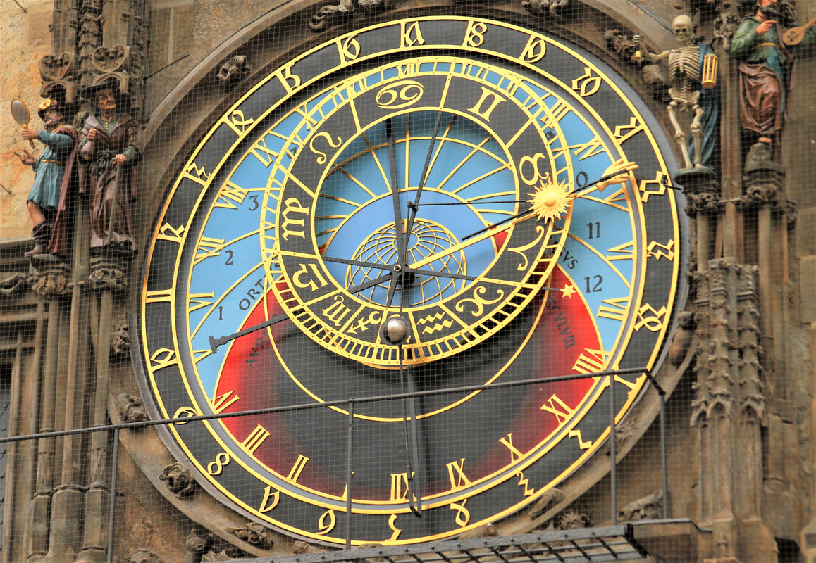 IMAGE: https://i.postimg.cc/bN3H8GQ9/astronomical-clock-2.jpg