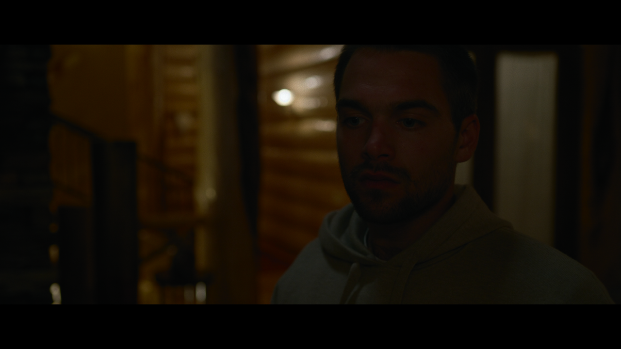 mpv-shot_Sick.2022.2160p.UHD.BDRemux.DV.HDR.HEVC-Нечипорук_00_38_13_0007