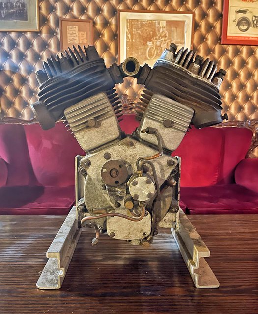 E8D7A7BF-D17F-47C8-9307-1A53A8D02511