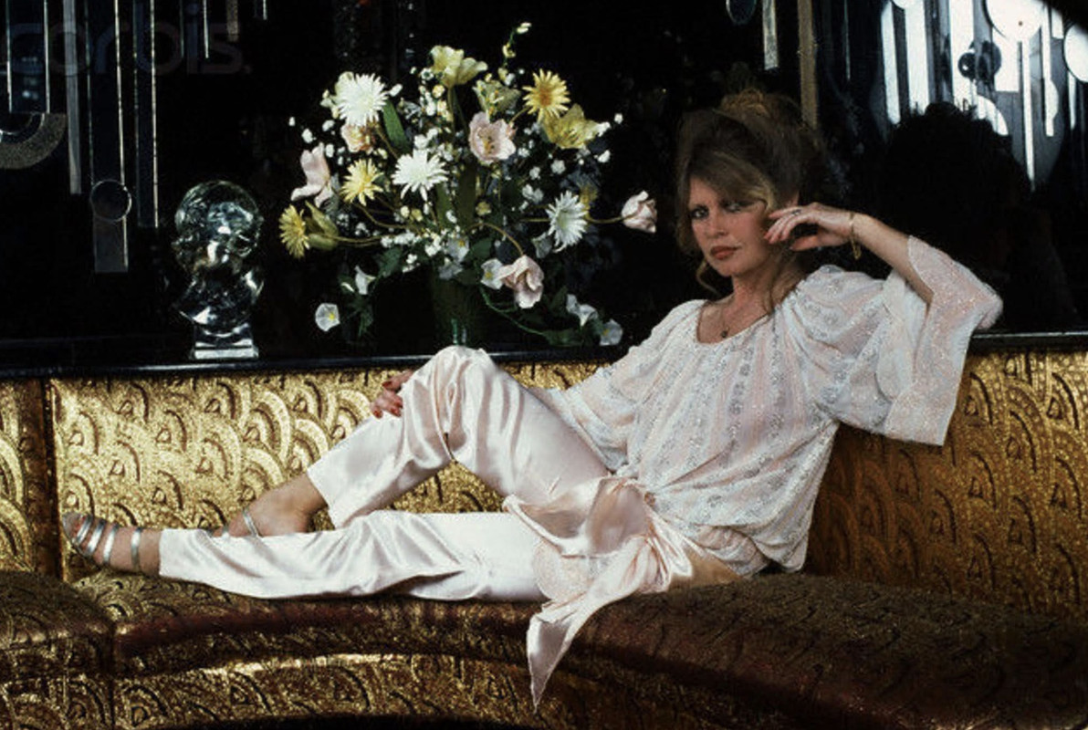 EE775BD7-A65C-4211-A401-E63D806C076E