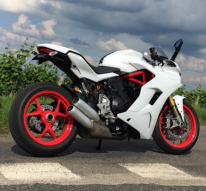 6729E485-BD31-488A-8B99-404A3C12F687