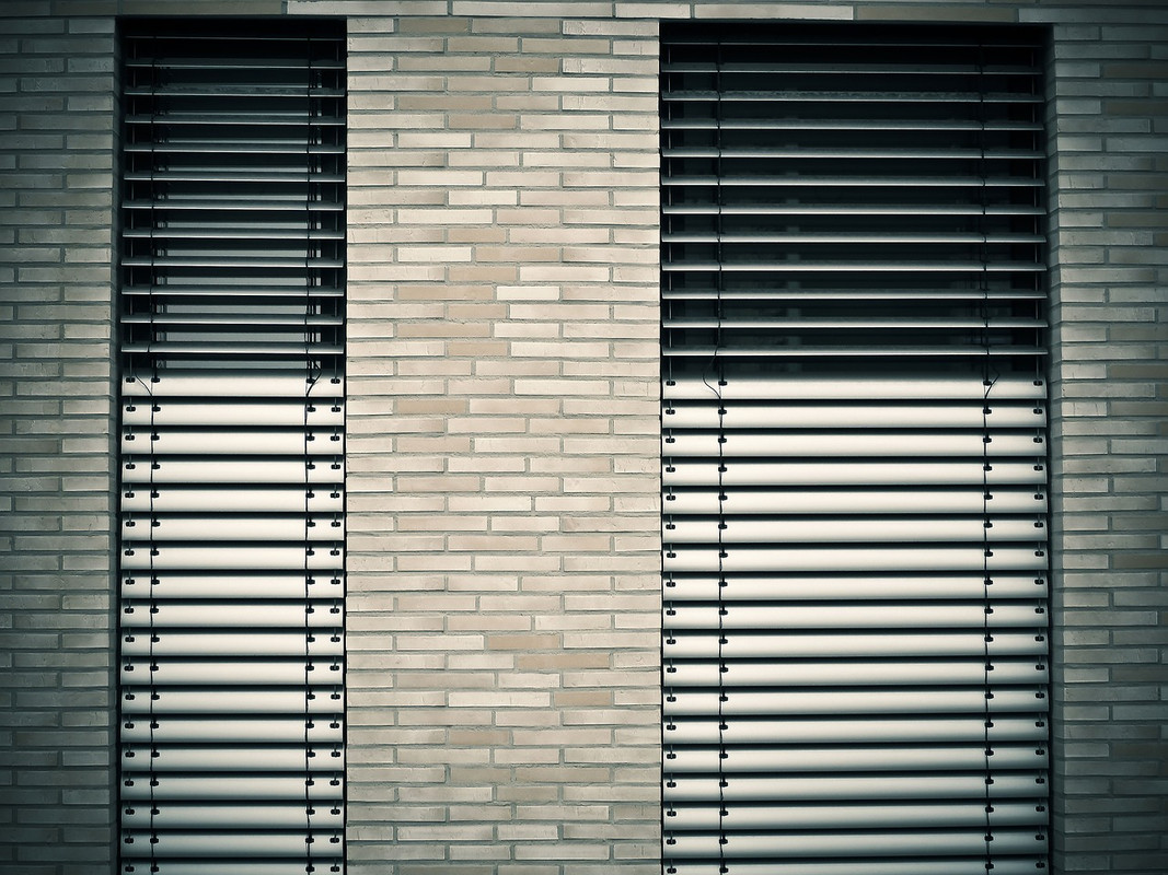 Venetian blinds