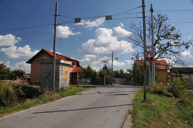 Zagrebačke pruge - Page 4 ZP3-257-CP-Fioli-eva-Kate-Mlinari-417-001