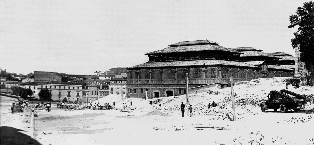 LOS MOSTENSES - ANTIGUOS CAFÉS DE MADRID. Mercado-de-los-Mostenses-a-os-1928