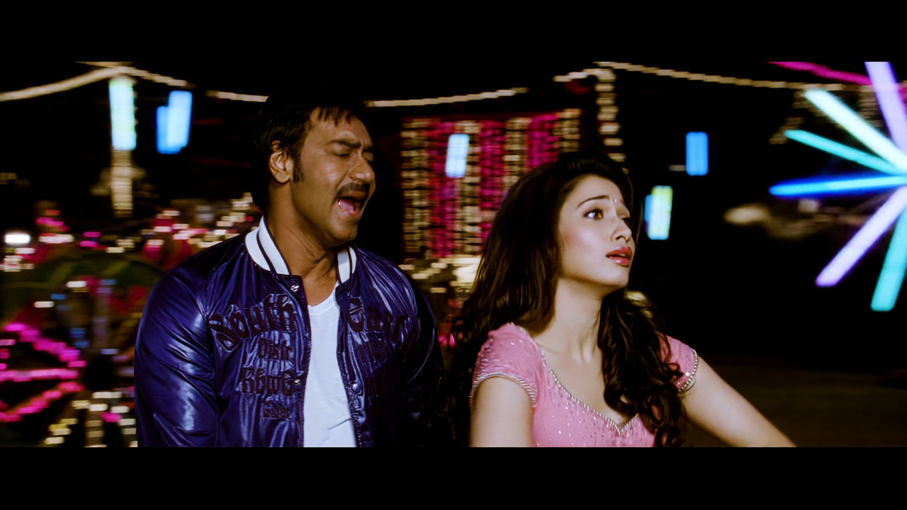 Tamanna Hot Song 03 From Himmatwala Taki O Taki 4K (Best Quality).mp4_snapshot_03.23_[2021.04.05_13.