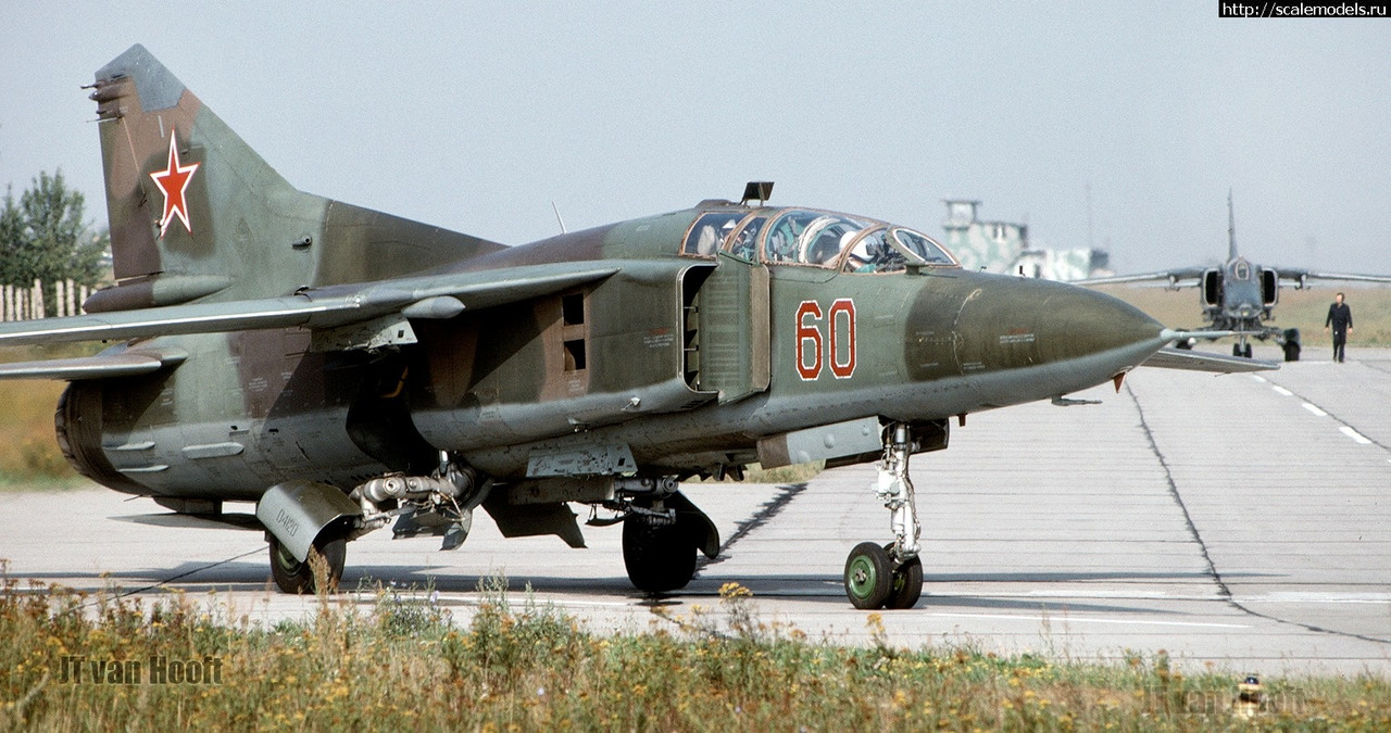 296 IAP Mig-23UB 60 Red_0904120 (4)