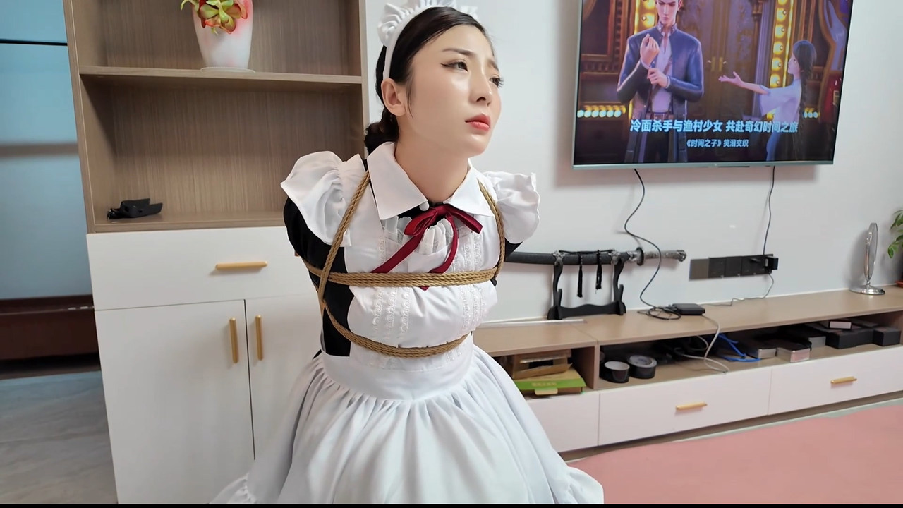 李大侠 定拍佳佳-绑架人妻之白丝女仆 第二集 上.mp4_20250811_083943.264