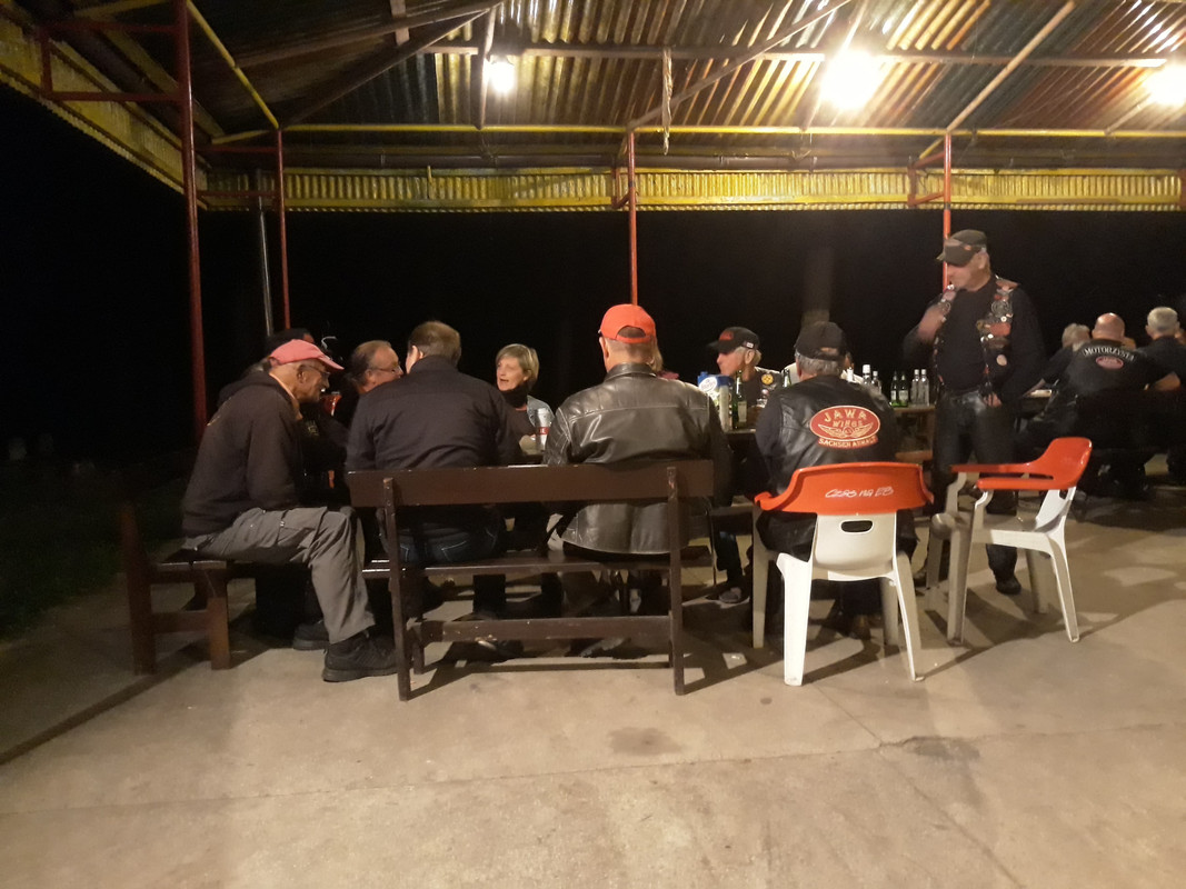 41425632_462859057551492_5722928602048102400_n