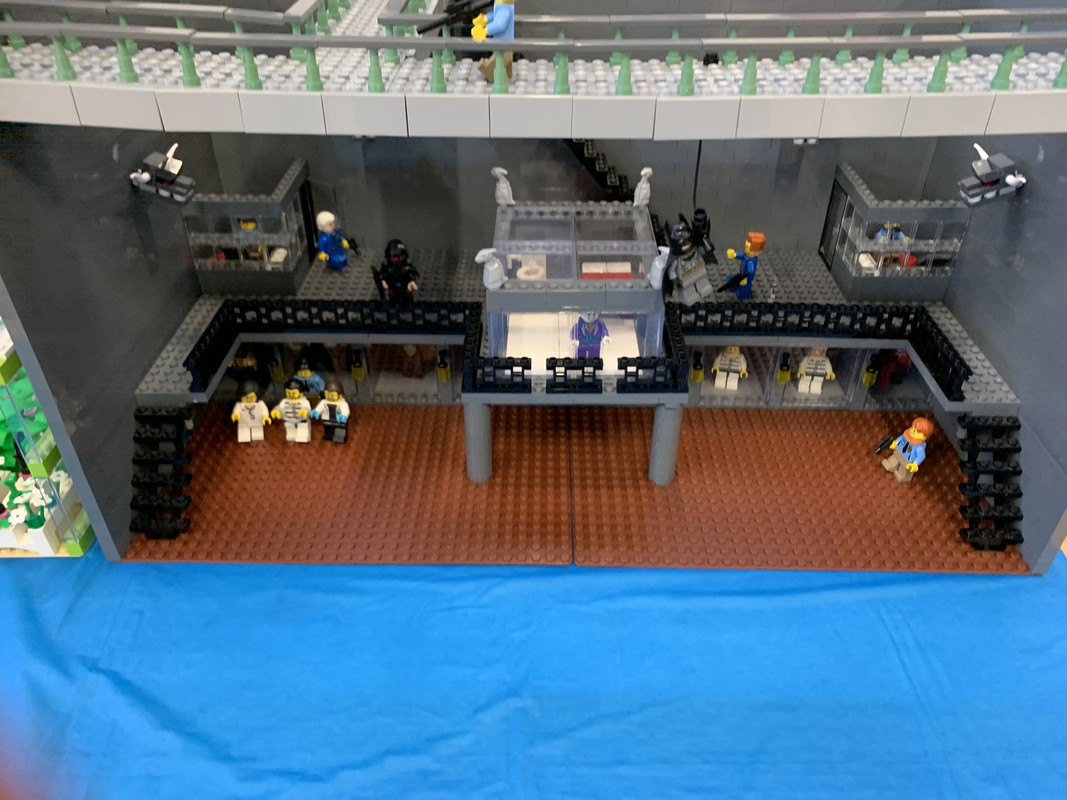 8E48BAA1-AF76-46E0-BFF5-C6A5645E204F