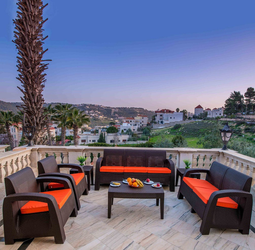 Balcony furniture set with table and chairs