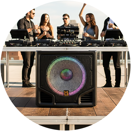 Built‑in rechargeable battery