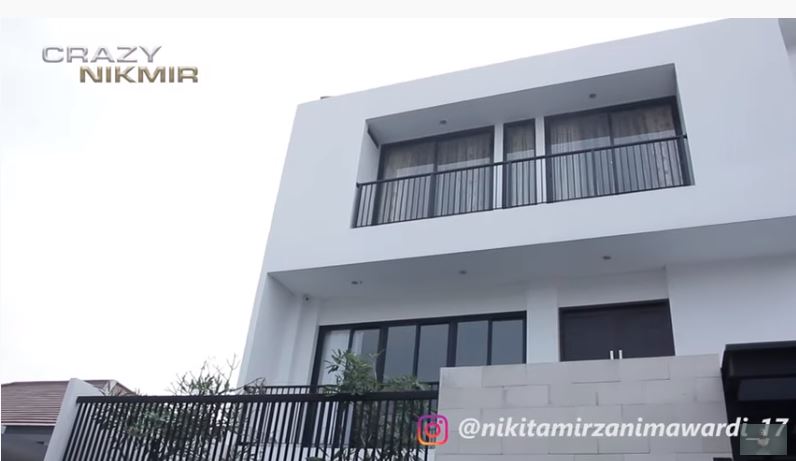 potret rumah mewah Nikita Mirzani