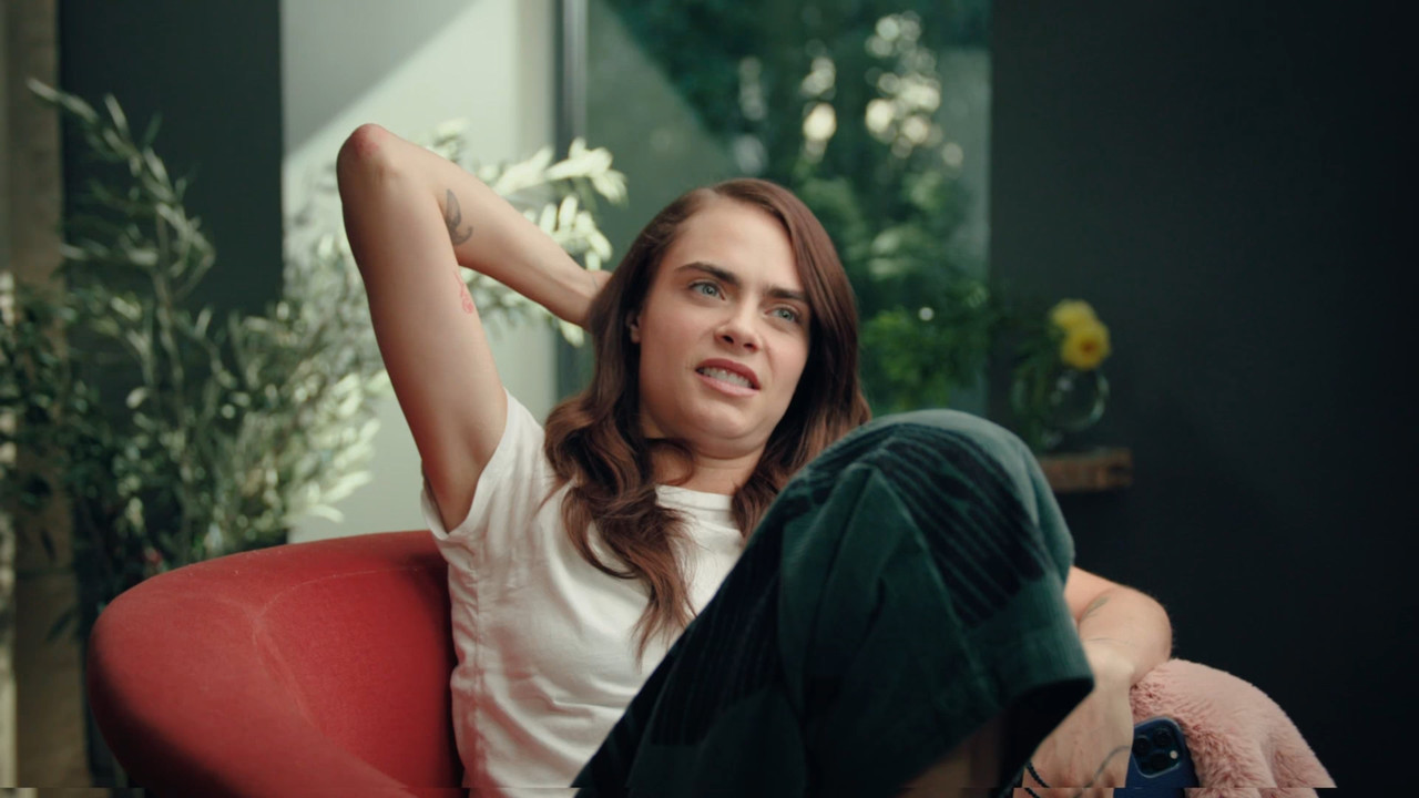 Planet Sex with Cara Delevingne_20230213_23250010.ts_snapshot_46.19.958