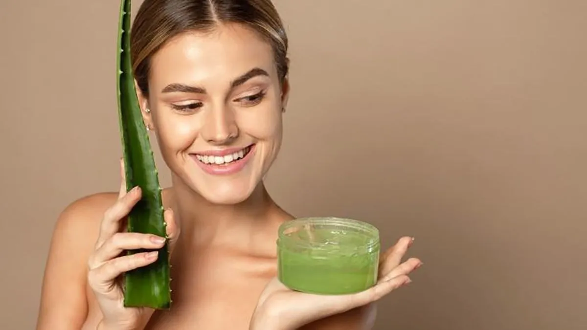 ¿Cuáles son los beneficios del aloe vera para el contorno de los ojos?