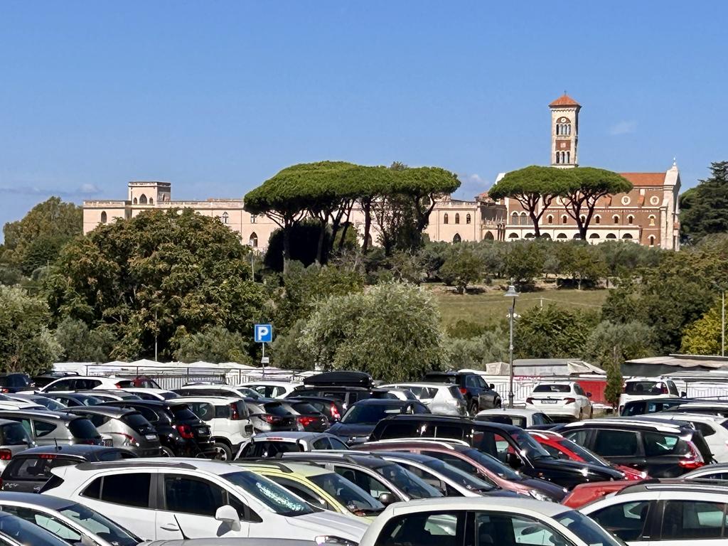 Жаркий сентябрь на побережье Тирренского моря.