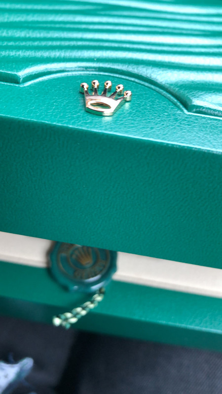 585-F21-BE-B4-E9-4-A5-E-B4-DA-4-EE93-AF0