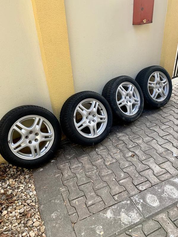 9B12BF61-EC19-4D11-998B-7710295AB933