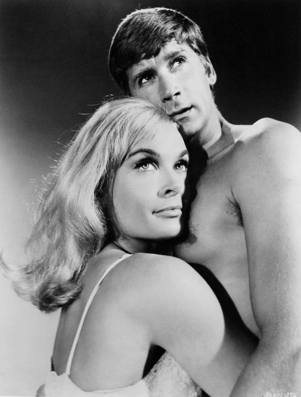 Shirley_Eaton_a08