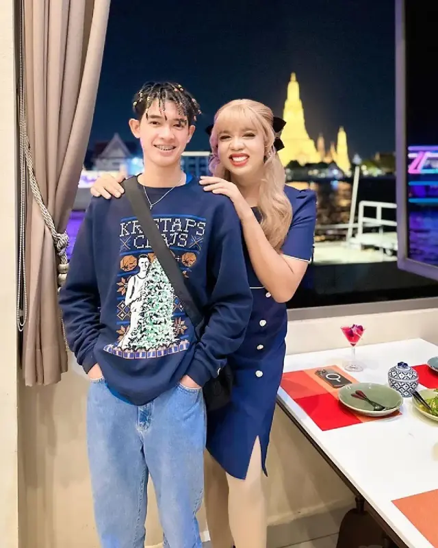 PIIOOLi-EPCTWj-Sy-Fi0pp-1