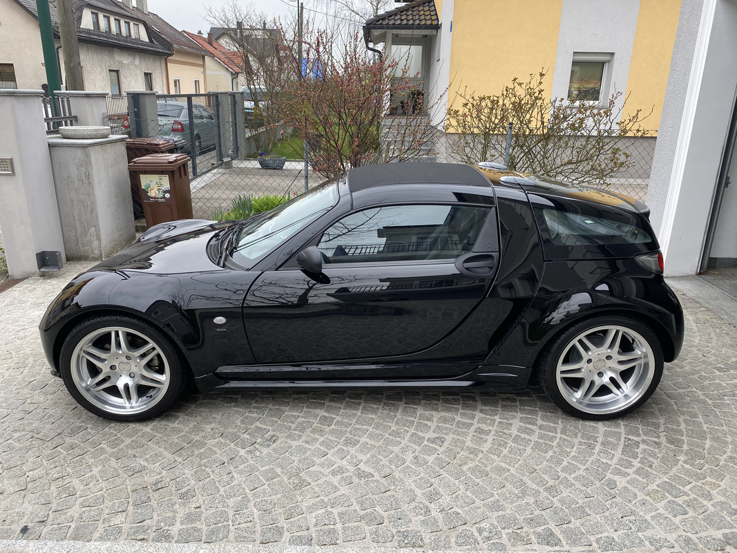 6751F839-2B8F-4B2A-911F-4CAF44A66E7E