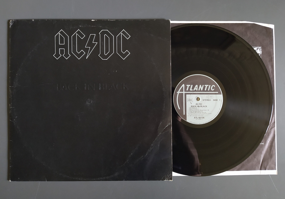 AC-DC-1980-Back-To-Black.jpg