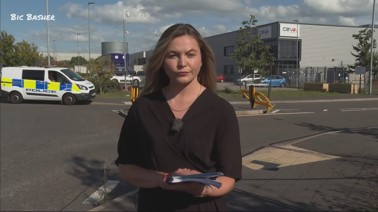 08.06 - 18.00.01 - ITV News West Country. Breaking news and current s....ts_snapshot_03.56.247