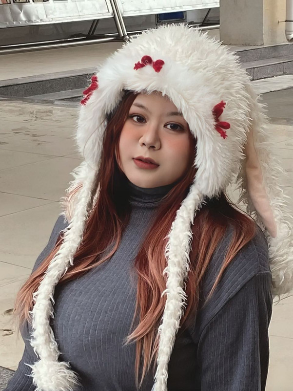 3 soul开发出来的肉坦，因为这种妹子基本上没啥人去追所以非常之好约，D奶子乳交起来的感觉一点都不差强烈建议兄弟们猎艳的时候换换目标，有时候这种bbw又嫩又会玩还贼饥渴，这母狗从认识到同居连2周都没