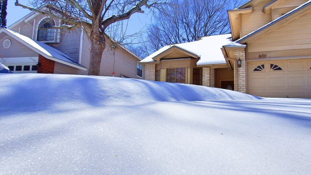 IMAGE: https://i.postimg.cc/bNKs7Tdm/S-A-Snow2021-ourhouse-2.jpg