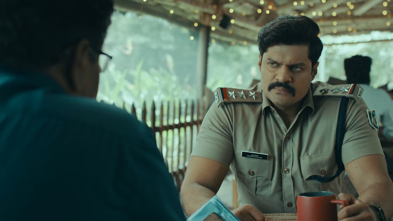 Kammattam (2025) Season 1 [Malayalam] WebRip 480p 720p - Complete Screenshot
