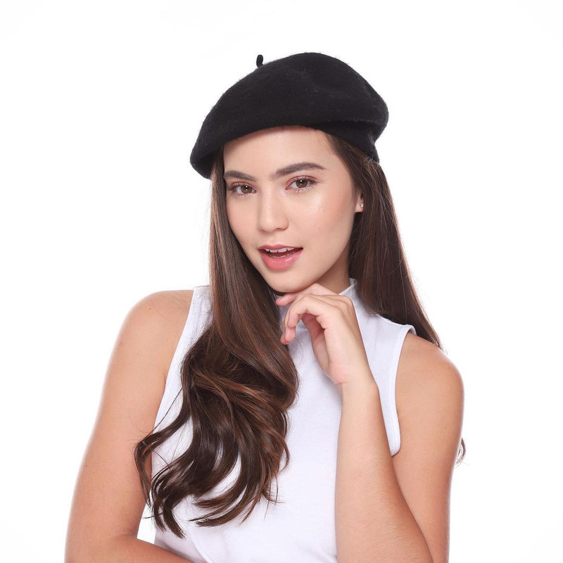 Karen Nijsen adalah seorang model Indonesia yang memiliki darah keturunan Belanda dan Minang.