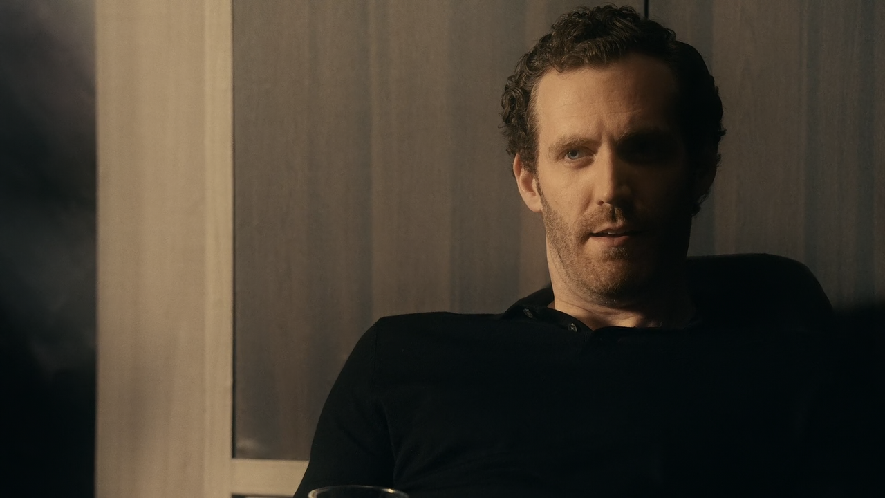 The.Blacklist.S09E17.El.Conejo.1080p.10bit.AMZN.WEB-DL.DDP5.1.HEVC-Vyndros.mkv_snapshot_04.30_[2022.