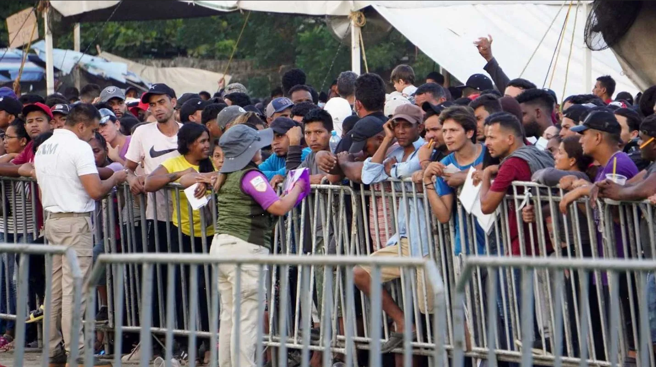 Massachusetts da a conocer que faltan refugios para familias migrantes