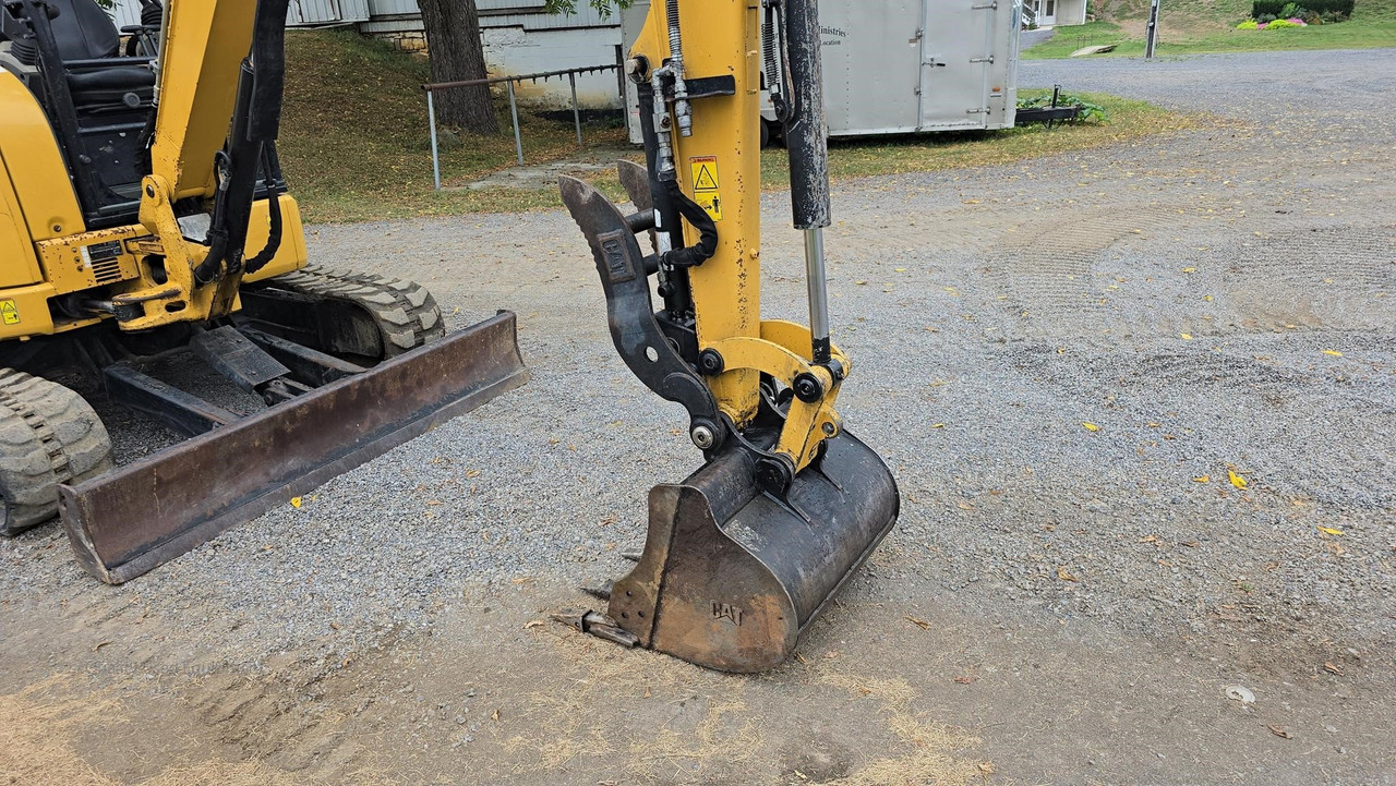 Vehicle thumbnail 26