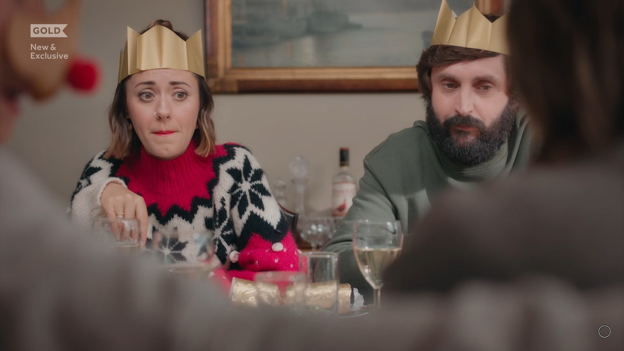 12.13 - 22.00.00 - The Cockfields Christmas Special. Simon and Esther....ts_snapshot_17.01.635