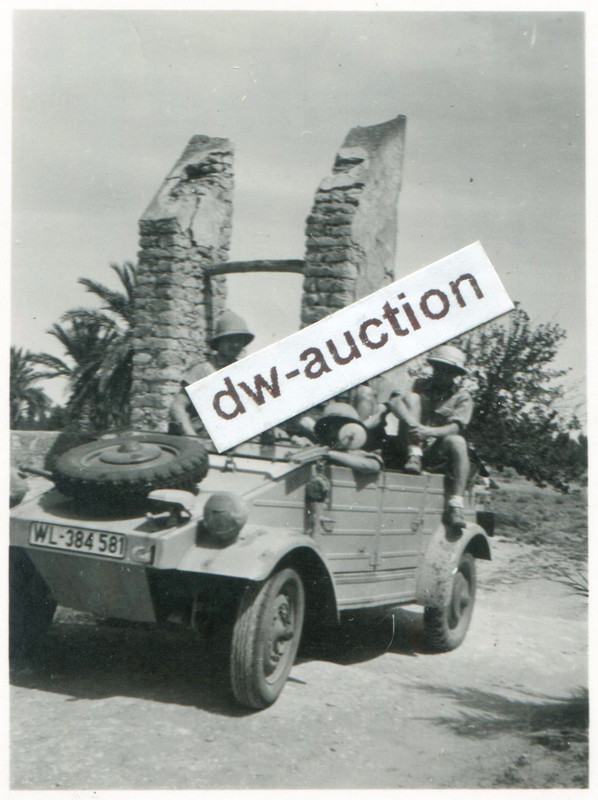VW Kübelwagen in Tunis , DAK Afrika