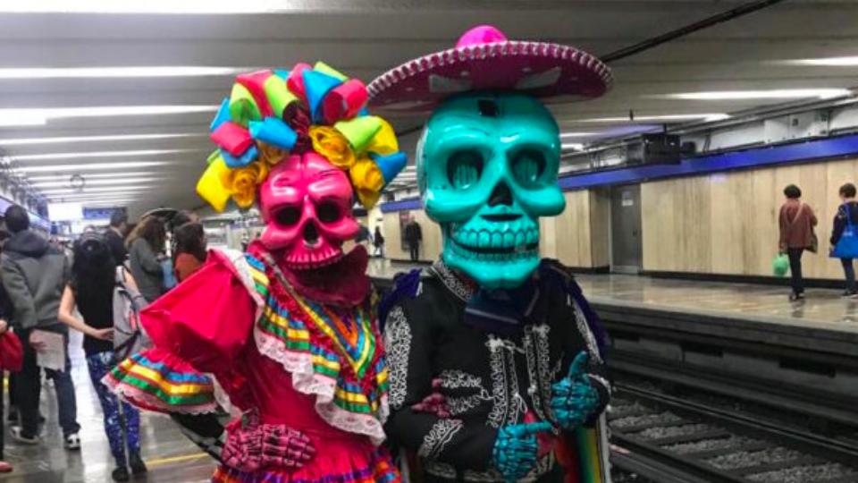 ¿Irás al panteón en Metro? Durante el Día de Muertos, este será el horario de operación