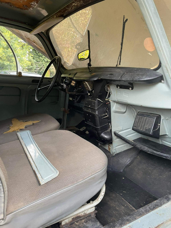 EDDCFA92-7E53-4CA5-B5AB-2DA406928377