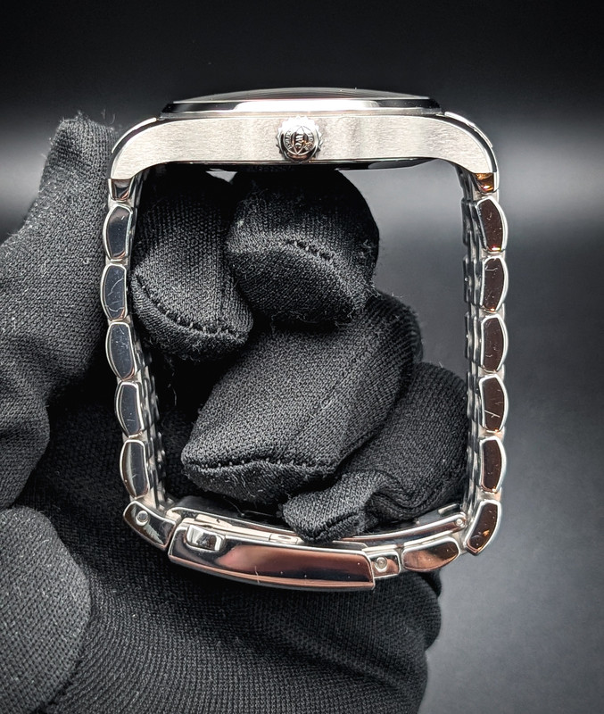 PXL 20260207 003724248 PORTRAIT ORIGINAL