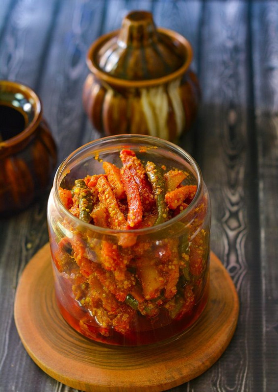 How To Make Gajar Mooli Ka Achar Carrot and Radish Pickle Recipe