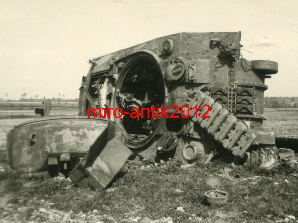 Nahaufnahme, zerstörter deutscher Panzer, Frankr