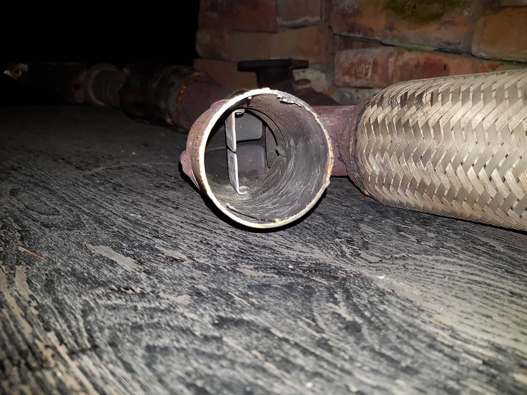 016C3C1A-15F6-40E6-8361-E2D84186C41C