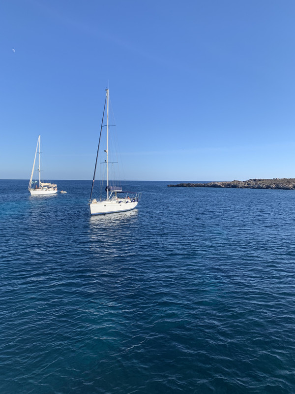 4E686F59-FF2F-4711-ACAB-A107E34A8EE9