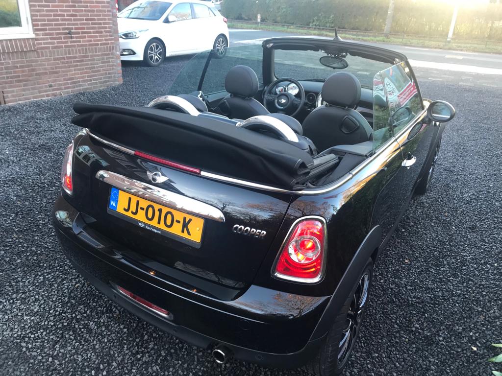 DA829D41-B193-4153-84A4-E4B02DAE6C16