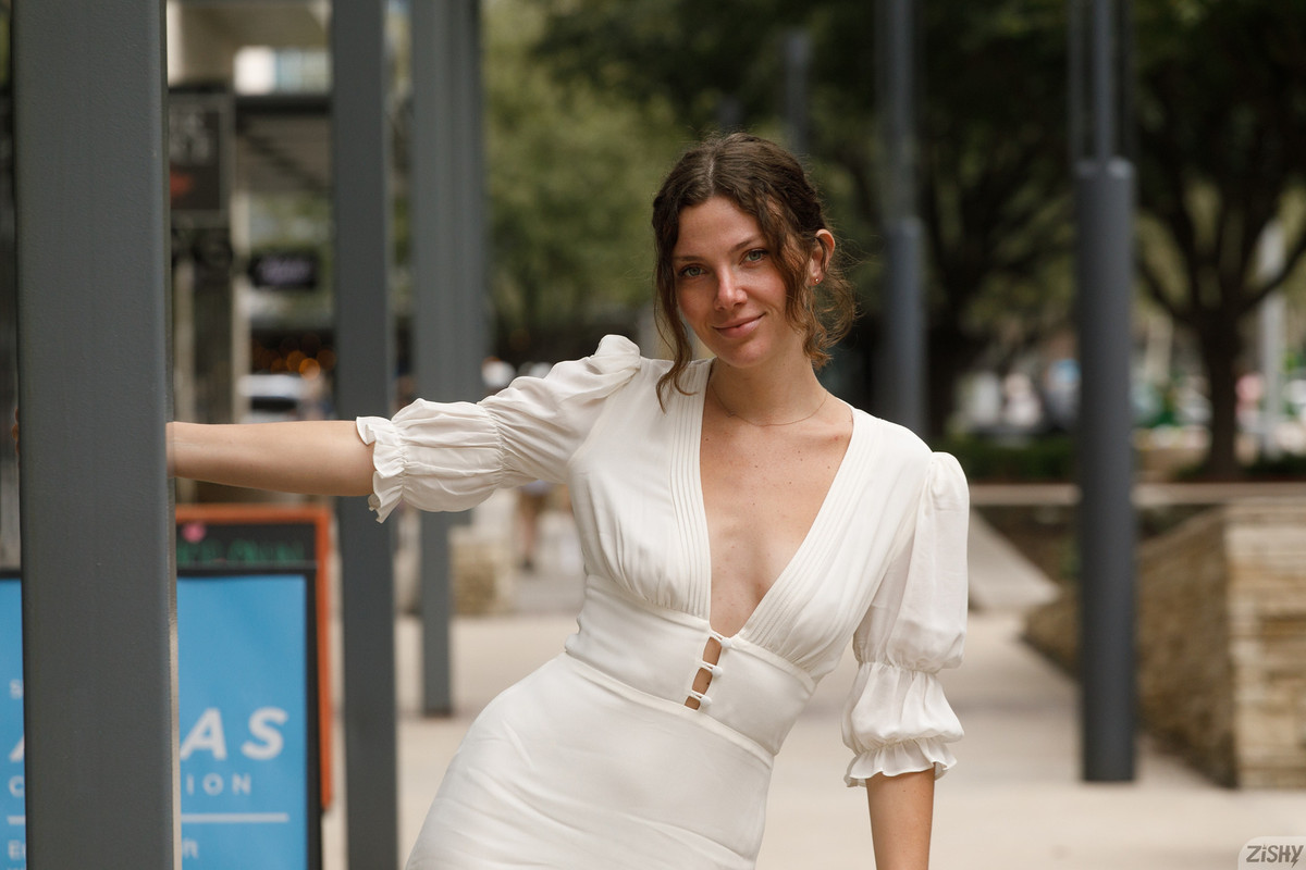 full_006_0181074144075045