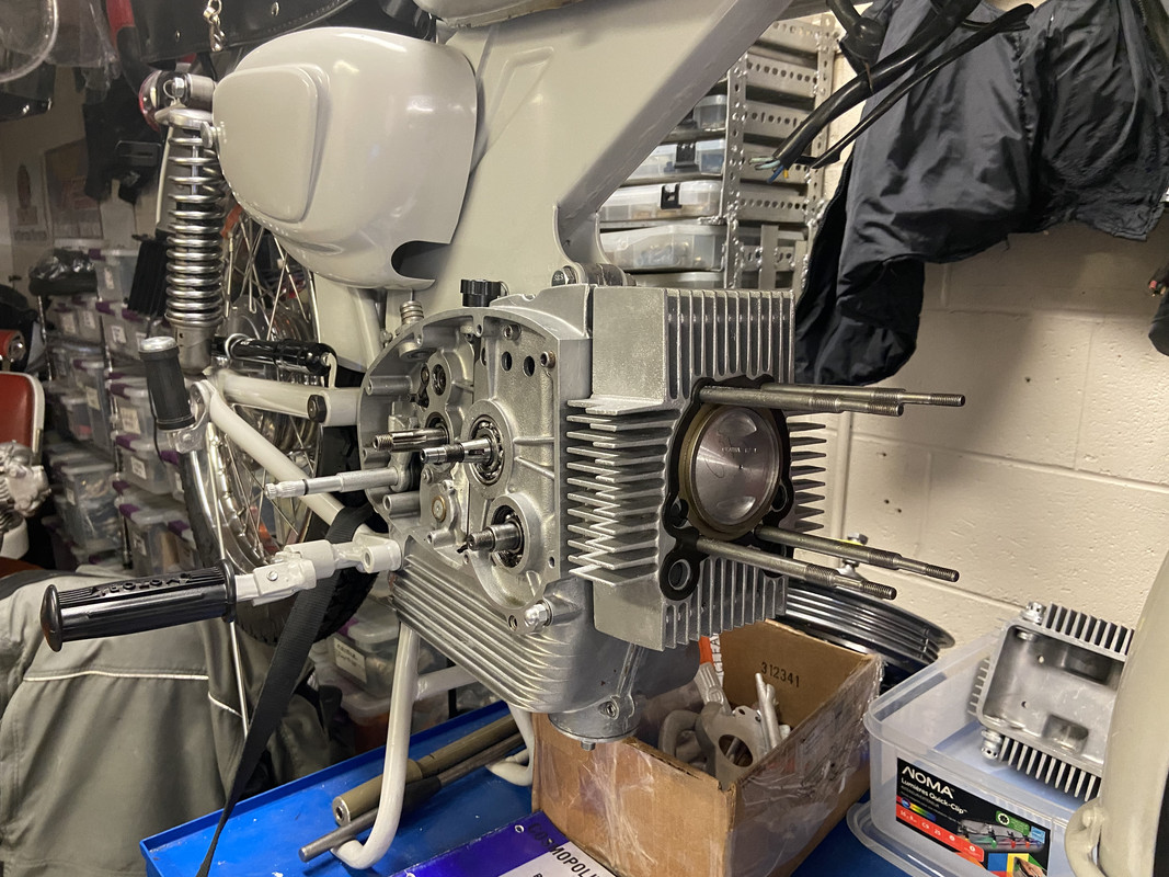 84A29250-E0A0-49B9-A0A4-8239009C5EBD