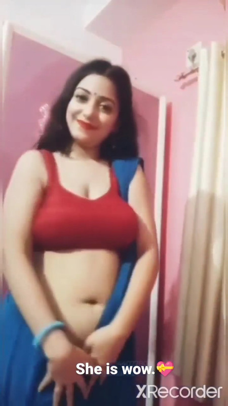 Rupsa Sexy Boobs and Navel in red bra and blue saree.mp4_snapshot_00.37.119