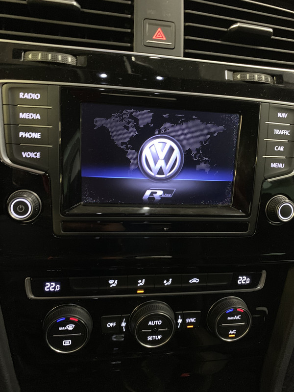 20709CD4-C64E-4C52-9310-513A5F6175BB