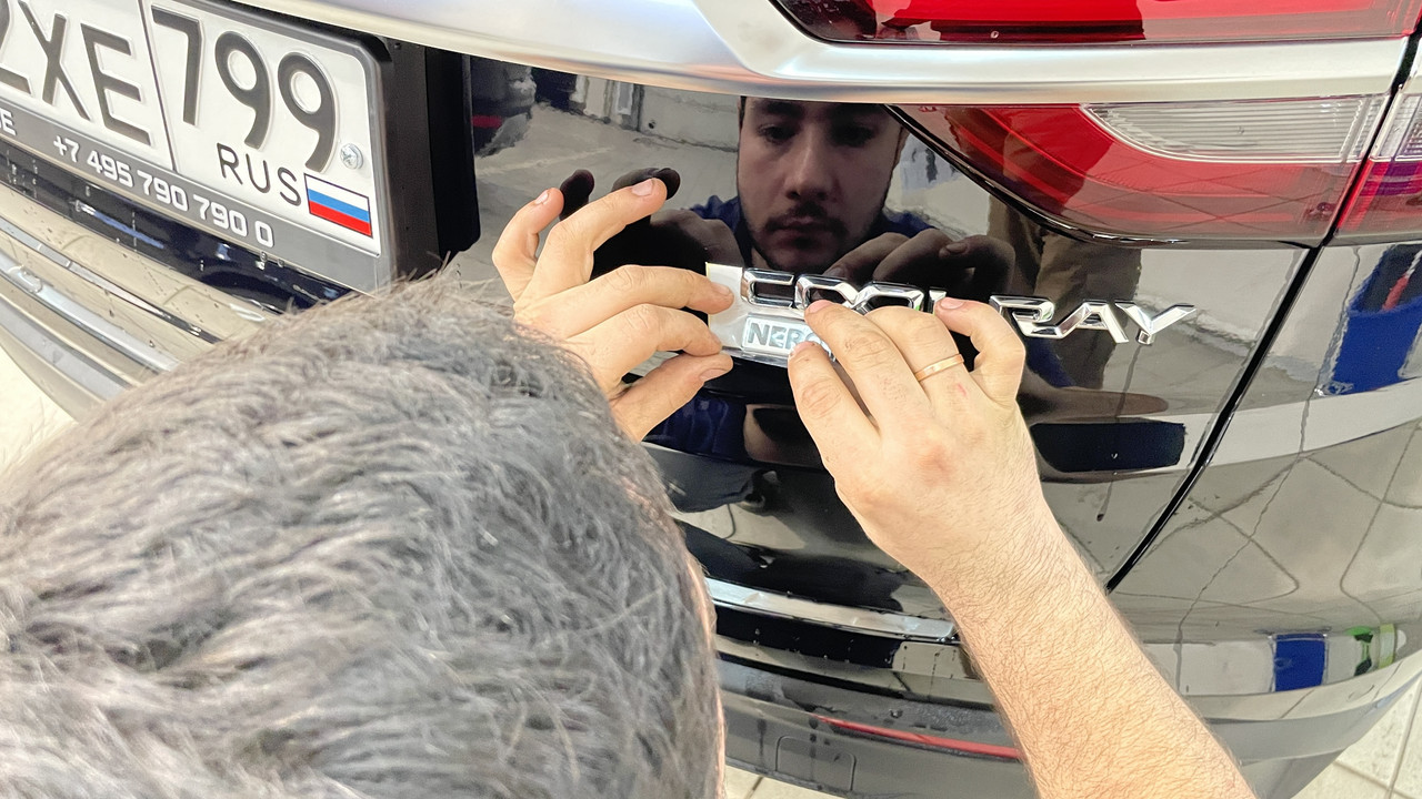 CA3BB7B7-30CA-48C5-A908-005B8A986F4E