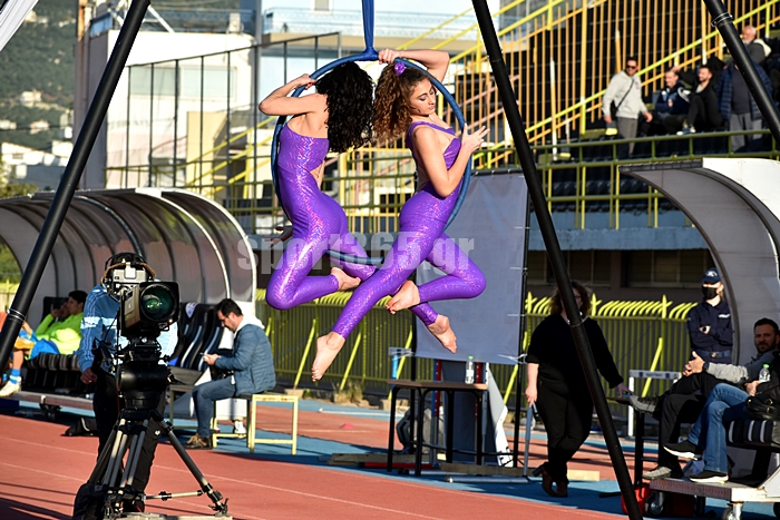 , &Tau;&epsilon;&lambda;&iota;&kappa;ό&sigmaf; &Kappa;&upsilon;&pi;έ&lambda;&lambda;&omicron;&upsilon; &Mu;&epsilon;&sigma;&sigma;&eta;&nu;ί&alpha;&sigmaf;: &Phi;&omega;&tau;&omicron;&rho;&epsilon;&pi;&omicron;&rho;&tau;ά&zeta; &alpha;&pi;&omicron; &tau;&eta;&nu; &Pi;&alpha;&rho;&alpha;&lambda;ί&alpha;